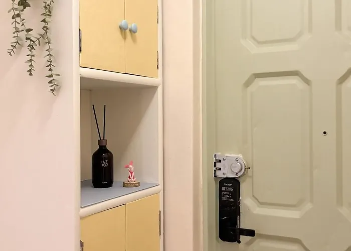 Cozy Colorful Near Hongdae And Airport Line For Up To 6 Guests With Luggage Storage * Séoul