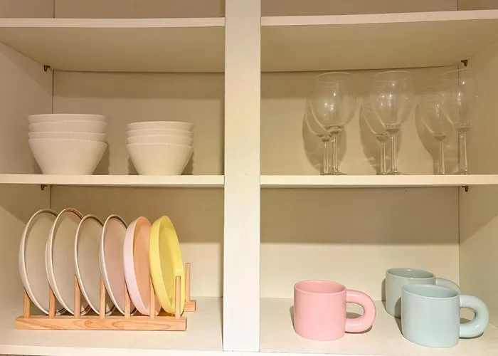 Villa Cozy Colorful Near Hongdae And Airport Line For Up To 6 Guests With Luggage Storage *
