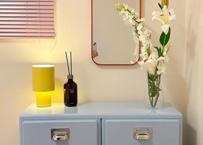 Cozy Colorful Near Hongdae And Airport Line For Up To 6 Guests With Luggage Storage Villa Séoul